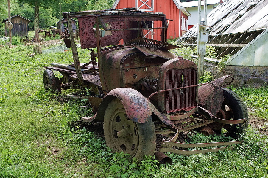 Good Tires, Dead Battery : Rustic : The Shenandoah Gallery | Kevin Byrne