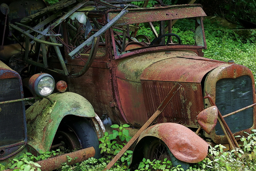 Maroon Saloon : Rustic : The Shenandoah Gallery | Kevin Byrne